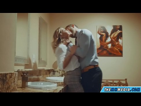 ❤️ Cum busty flava seducit in latrinae publicae at la.porn-list.ru